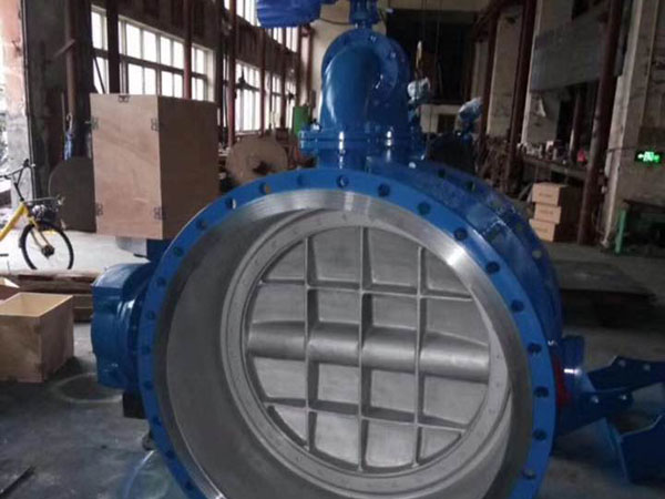 Butterfly valve with by - pass hard seal